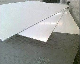 中国 ポリ塩化ビニール Celuka の堅い泡シート、屋内装飾白いポリ塩化ビニール シート サプライヤー